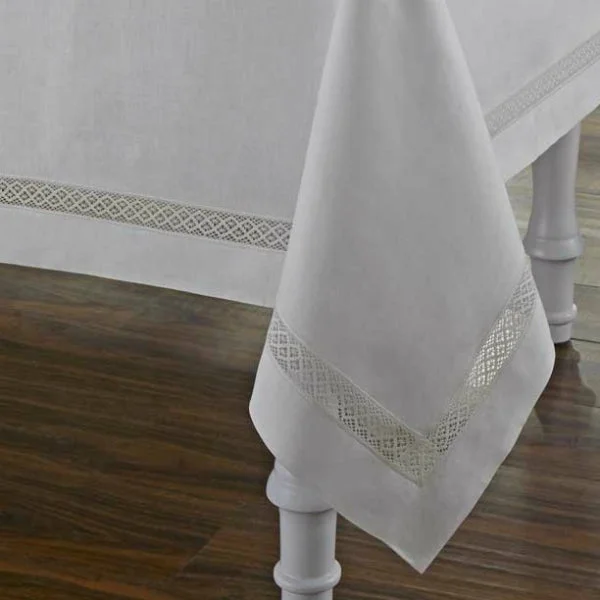 Valencia Lace Tablecloths & Napkins