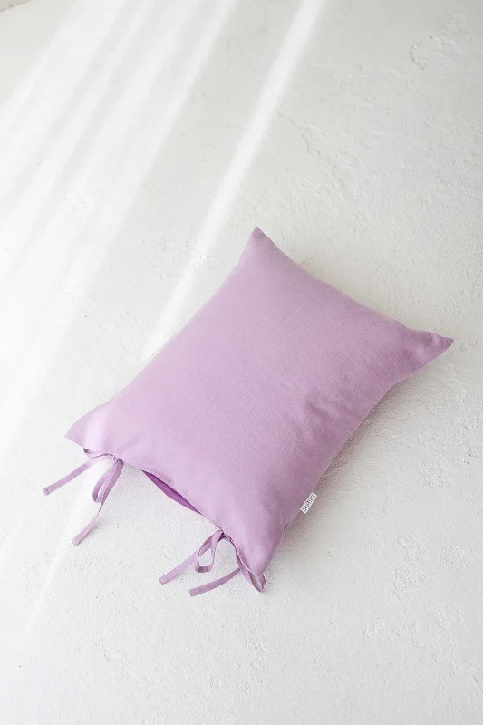 Linen Pillowcase With Ties In Lavender