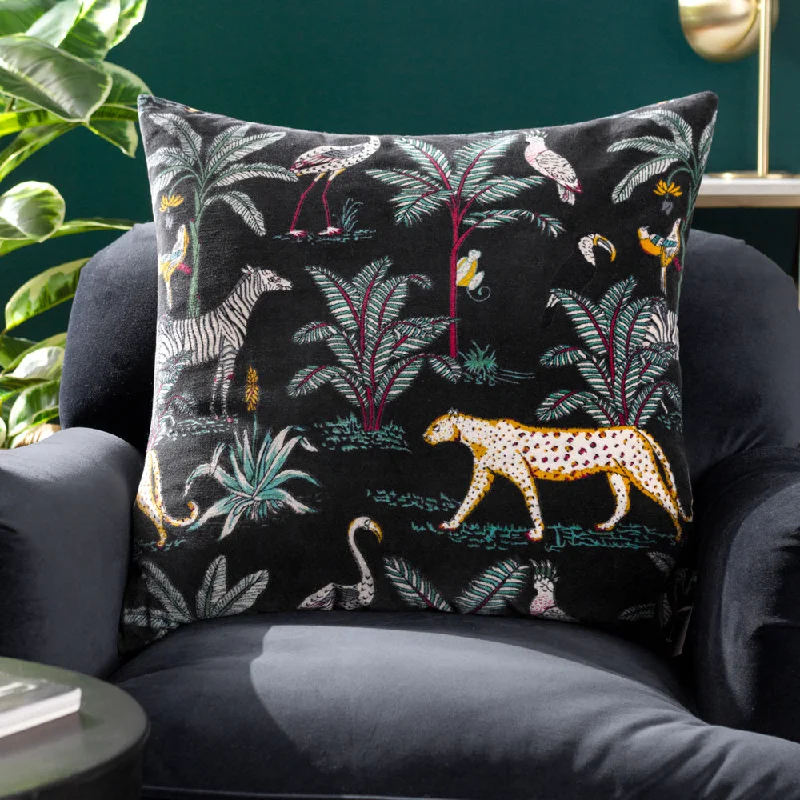 Wilds Cushion Black